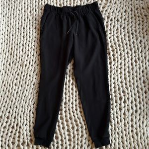 Black Lululemon Cropped Joggers